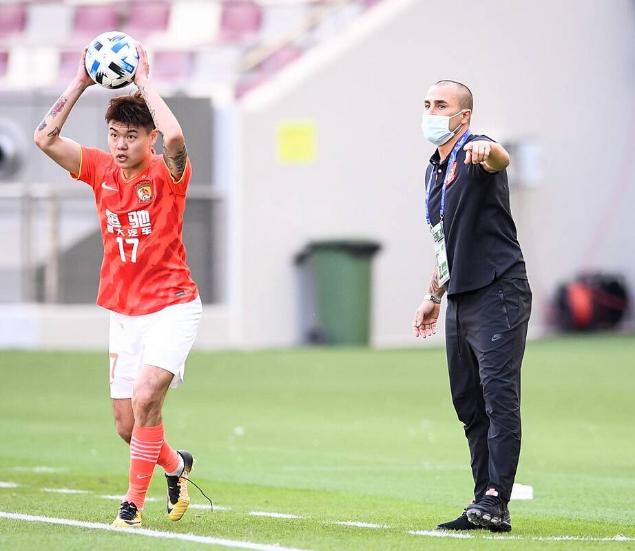 九游网页版 -关键时刻亚冠焦点战，埃因霍温更衣室发声，管理层满意，更衣室氛围转暖的简单介绍